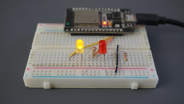 ESP32 ESP8266 Blinking LEDs at different rates