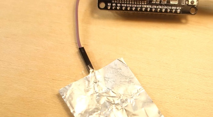 ESP32 Touch Pins with Arduino IDE threshold