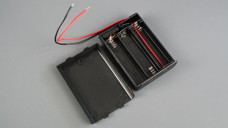 battery holder with switch