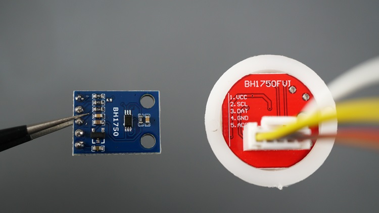 BH1750 two different breakout boards