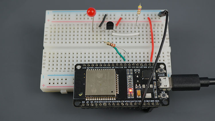ESP32 ESP8266 Control Output when Temperature is below threshold web server