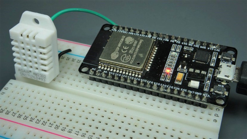 ESP32 with DHT11 DHT22 Temperature and Humidity Sensor using Arduino IDE