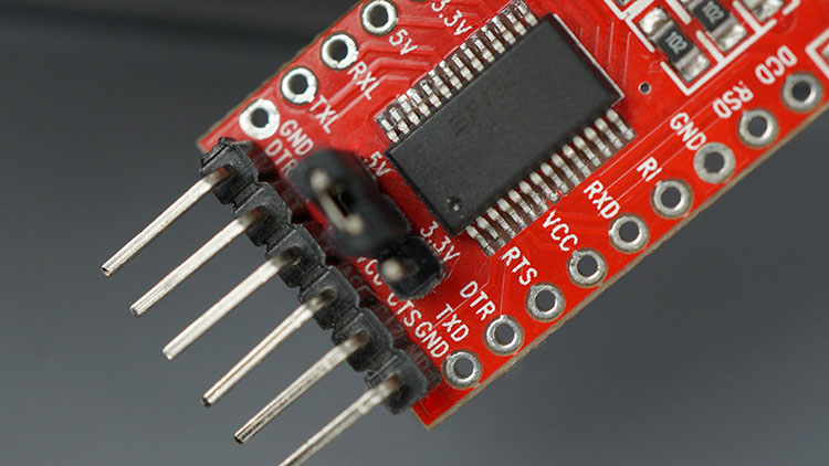 FTDI Programmer select jumper cap to 5V