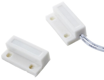 Monitor Your Door Using Magnetic Reed Switch and Arduino