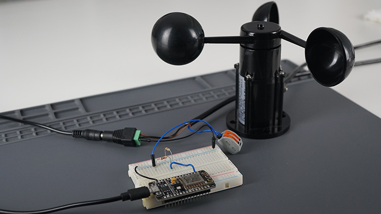 ESP32 with Anemometer Wind Sensor Circuit