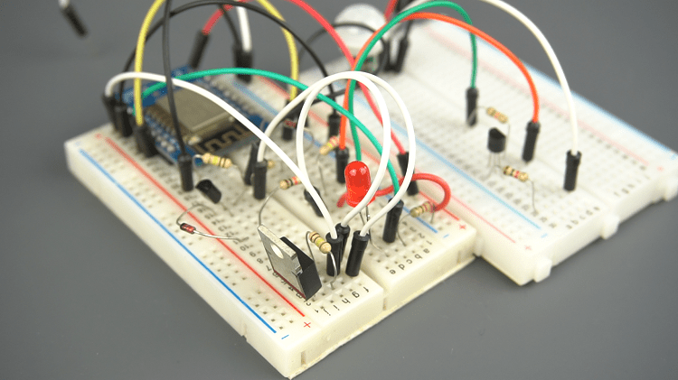 Auto Power Off Latching Power Circuit Breadboard Design